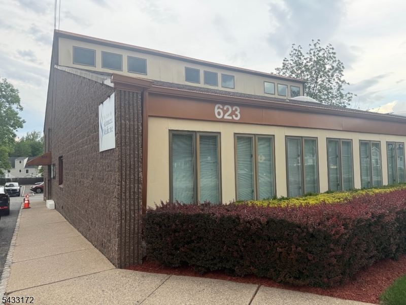 621 Eagle Rock West Orange NJ 07052