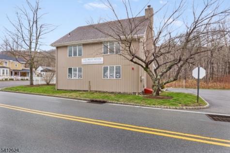 328 Green Pond Road Rockaway NJ 07842
