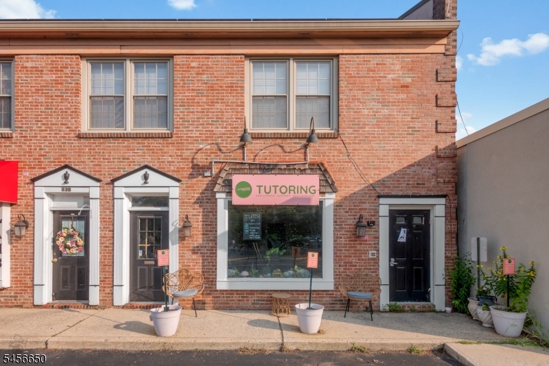 23 Route 22 14 East Main Clinton NJ 08809