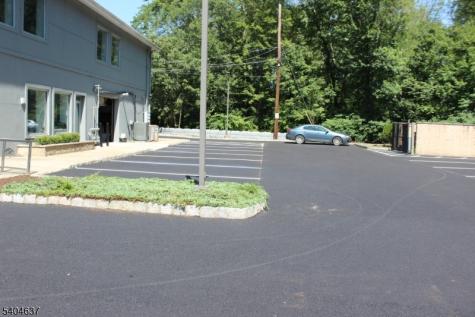 1393 ROUTE46LEDGE Roxbury NJ 07852