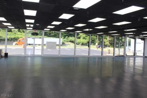 1393 ROUTE46LEDGE Roxbury NJ 07852