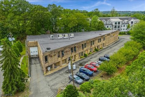 3 Tice Road Franklin Lakes NJ 07417