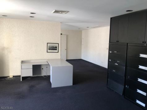 450 Bloomfield Avenue Verona NJ 07044