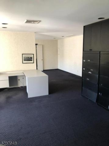 450 Bloomfield Avenue Verona NJ 07044