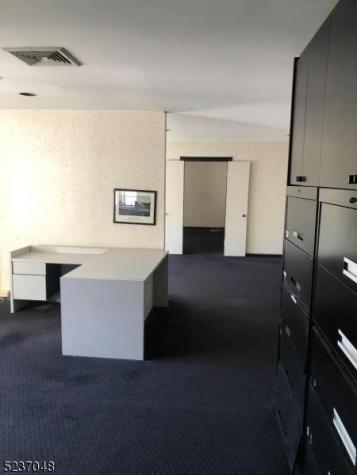 450 Bloomfield Avenue Verona NJ 07044