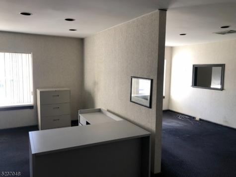 450 Bloomfield Avenue Verona NJ 07044