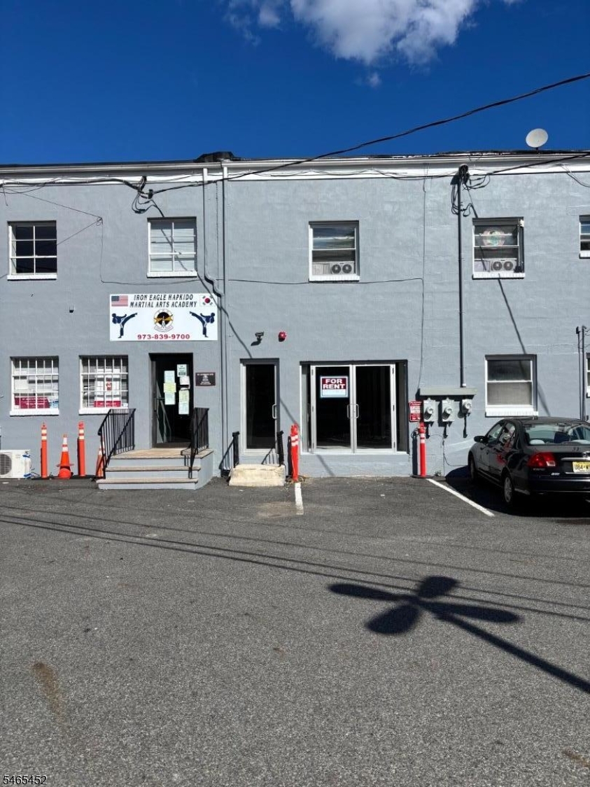 24 Lakeside Avenue Pompton Lakes NJ 07442