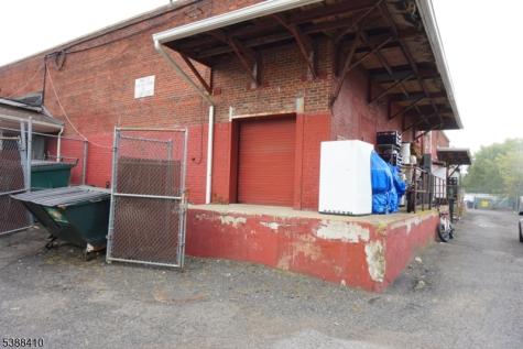 101 Terhune Avenue Lodi NJ 07644