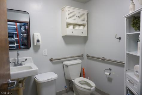 101 Terhune Avenue Lodi NJ 07644
