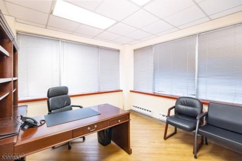 2 Lincoln Hwy-unit100 Edison NJ 08820
