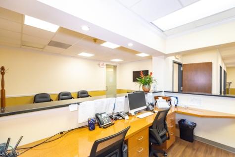 2 Lincoln Hwy-unit100 Edison NJ 08820