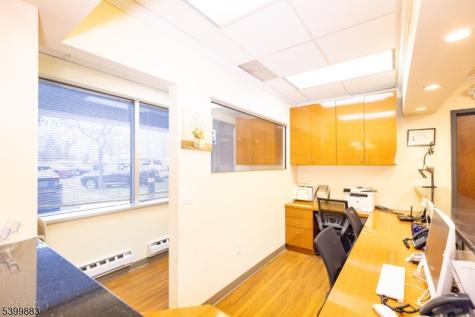 2 Lincoln Hwy-unit100 Edison NJ 08820