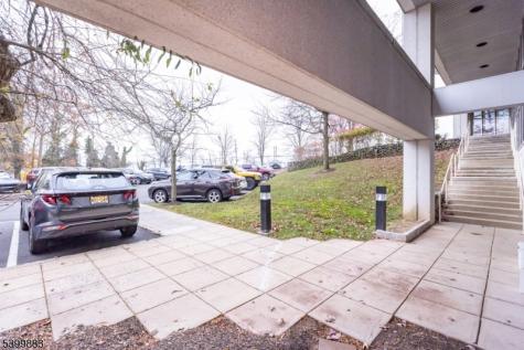 2 Lincoln Hwy-unit100 Edison NJ 08820