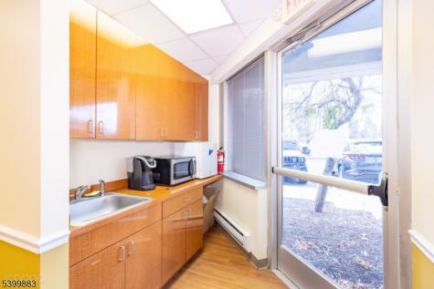 2 Lincoln Hwy-unit100 Edison NJ 08820
