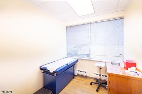 2 Lincoln Hwy-unit100 Edison NJ 08820