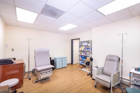 2 Lincoln Hwy-unit100 Edison NJ 08820