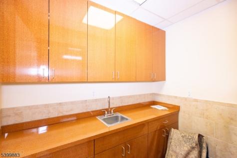 2 Lincoln Hwy-unit100 Edison NJ 08820
