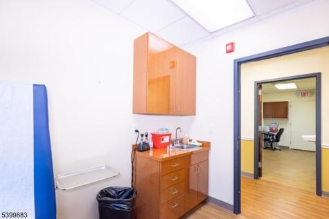 2 Lincoln Hwy-unit100 Edison NJ 08820