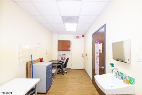 2 Lincoln Hwy-unit100 Edison NJ 08820