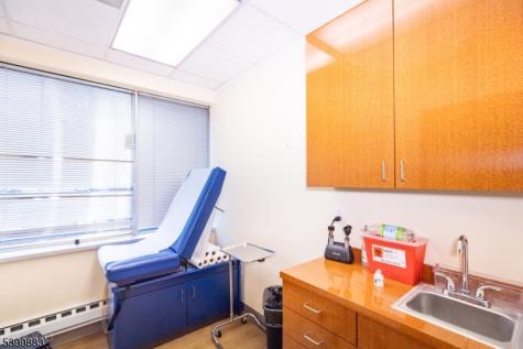 2 Lincoln Hwy-unit100 Edison NJ 08820