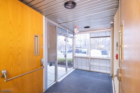 2 Lincoln Hwy-unit100 Edison NJ 08820