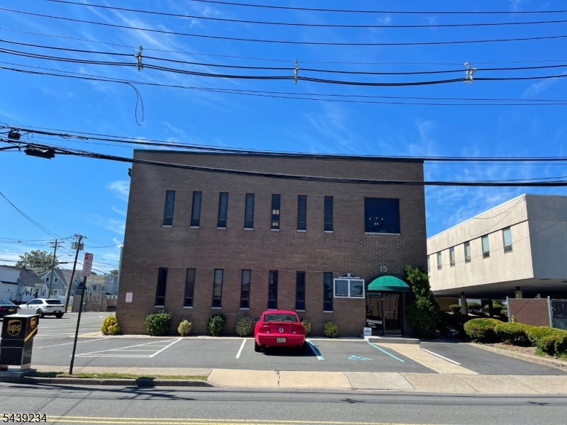 15 5TH Street Saddle Brook NJ 07663
