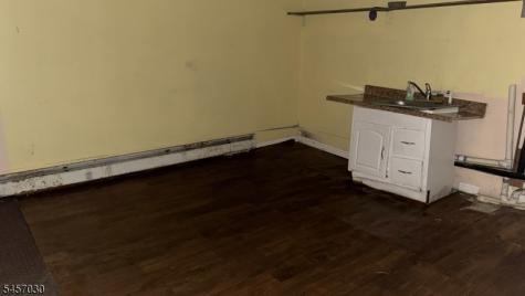 895 Magie Avenue Union NJ 07083