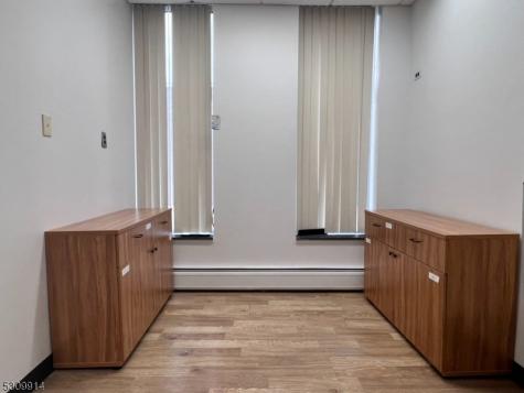 27 Bleeker Street Millburn NJ 07041