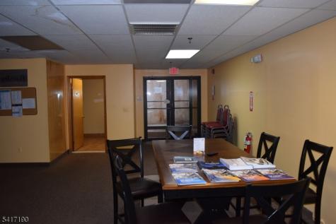 1553 RT27 Franklin NJ 08873
