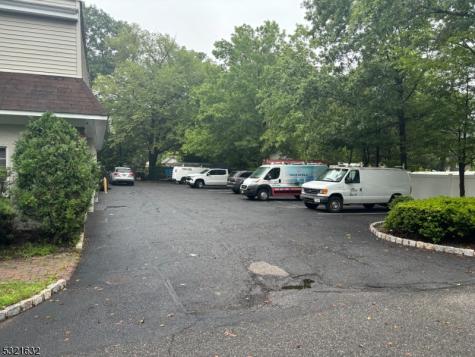 320 Essex Street Long Hill NJ 07980