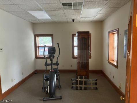 320 Essex Street Long Hill NJ 07980