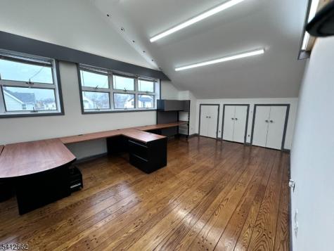 107 Stuyvesant Avenue Lyndhurst NJ 07071