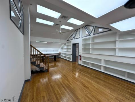 107 Stuyvesant Avenue Lyndhurst NJ 07071