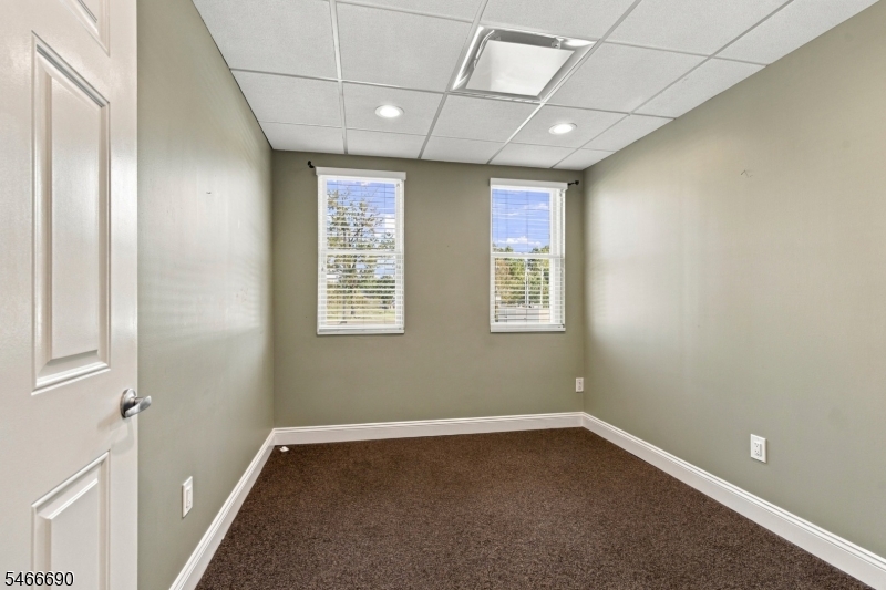 28 Bowling Green Parkway Jefferson NJ 07849