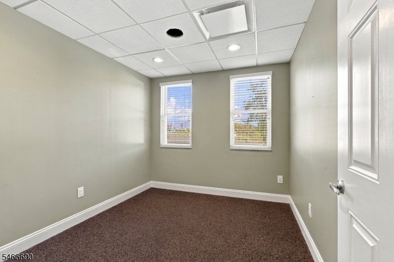 28 Bowling Green Parkway Jefferson NJ 07849