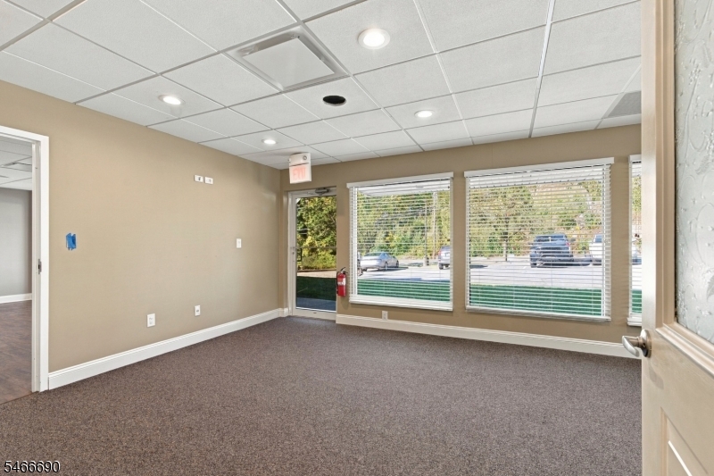 28 Bowling Green Parkway Jefferson NJ 07849