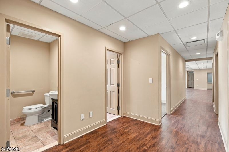 28 Bowling Green Parkway Jefferson NJ 07849