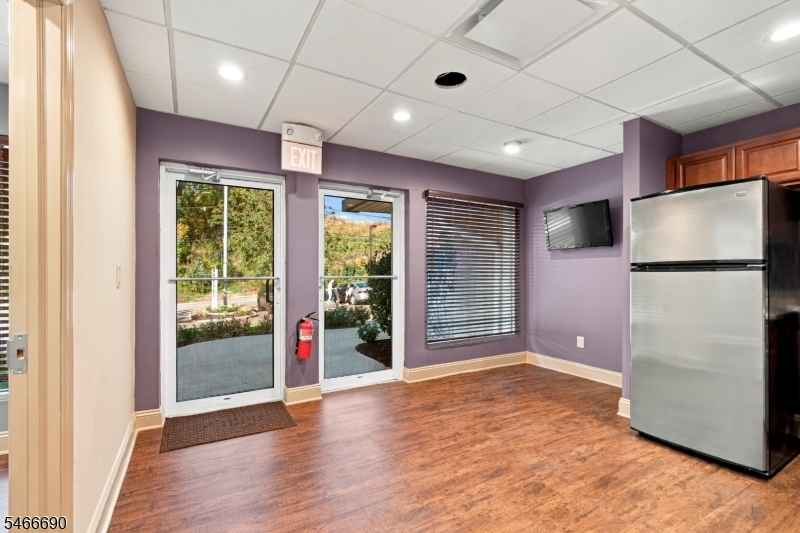 28 Bowling Green Parkway Jefferson NJ 07849