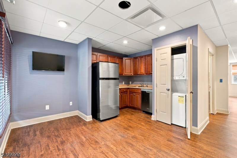 28 Bowling Green Parkway Jefferson NJ 07849