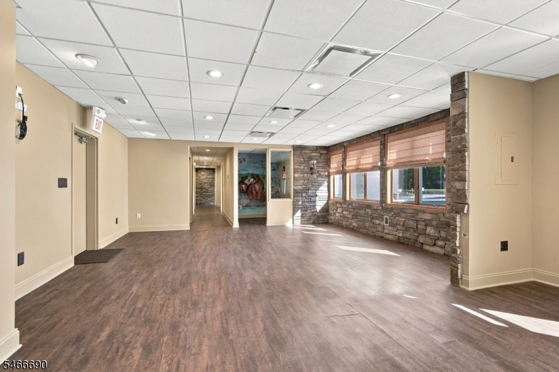 28 Bowling Green Parkway Jefferson NJ 07849