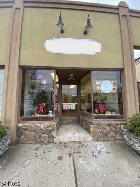 324 Orange Road Montclair NJ 07042