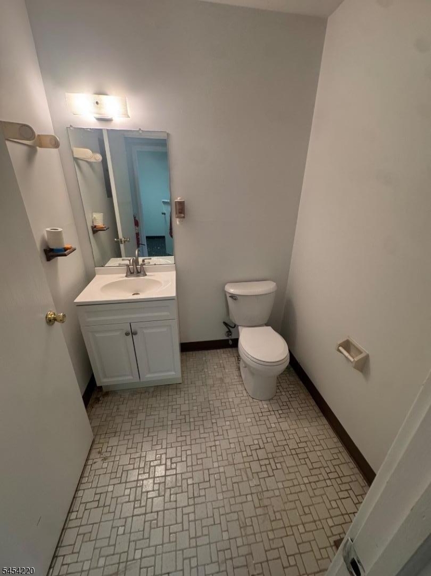 272 ROUTE206C4.0 Mount Olive NJ 07836