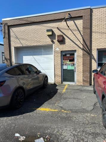 962 Koehl Avenue Union NJ 07083
