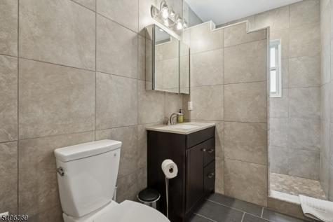 313 17RAH Way Avenue Elizabeth NJ 07202