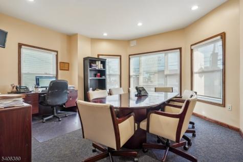 313 17RAH Way Avenue Elizabeth NJ 07202