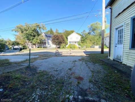 2026 Diller Avenue Newton NJ 07860