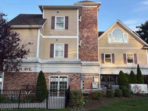 17 Elm Avenue Hackensack NJ 07601