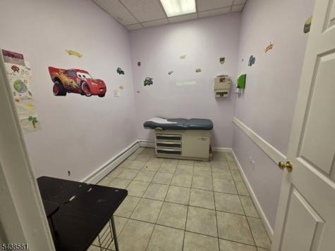 348 Clifton Avenue Clifton NJ 07011