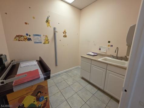 348 Clifton Avenue Clifton NJ 07011