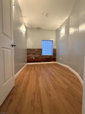 516 51ST Street West New York NJ 07093